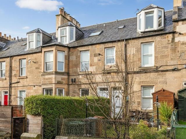 Flat for sale in Merchiston, Scotland