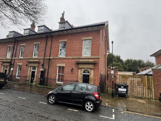 Flat for sale in Avenham, Higher Bartle