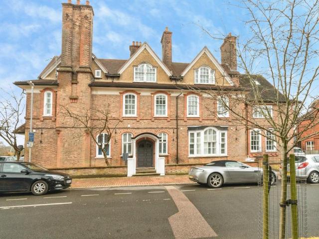Flat for sale in St James, Sandown Park