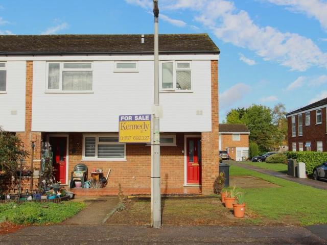Flat for sale in Sandy, Central Bedfordshire