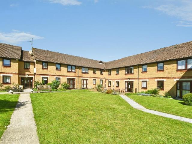 Flat for sale in Chippenham, Wiltshire