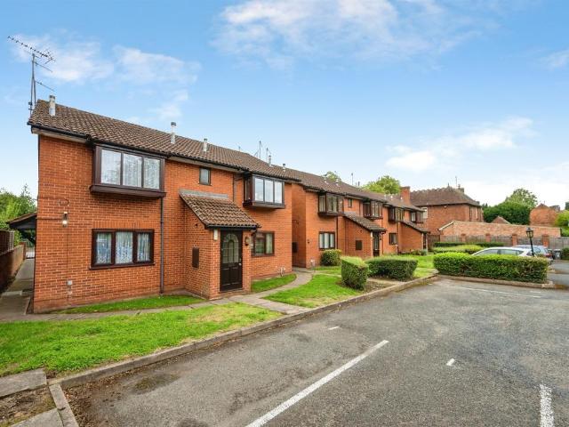 Flat for sale in Habberley, Wyre Forest