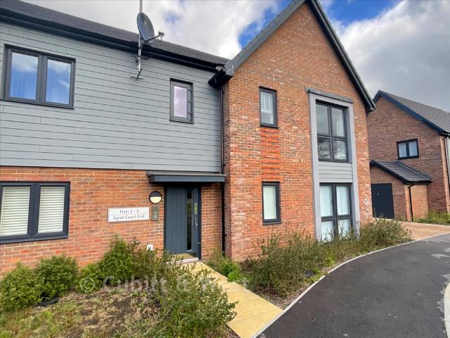 Flat for sale in Littlecote, West Sussex