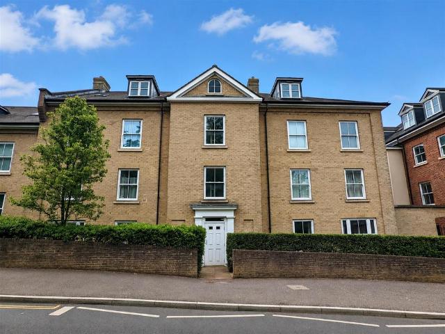 Flat for sale in East Bank, Norfolk