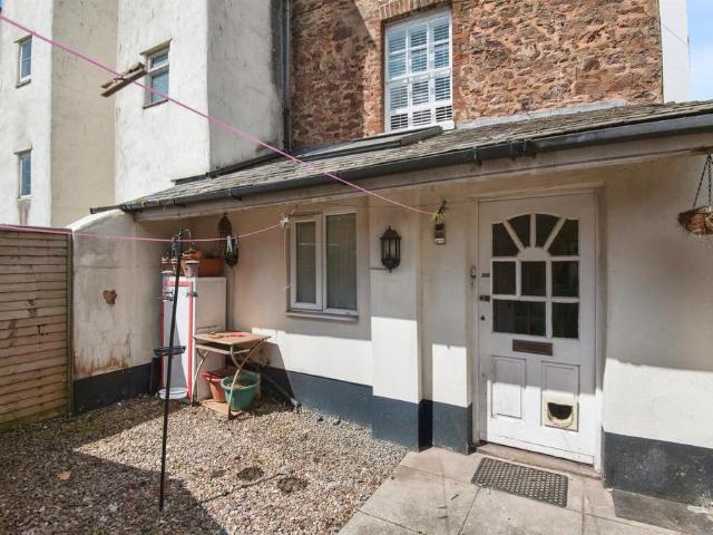 Flat for sale in Watergate, Devon