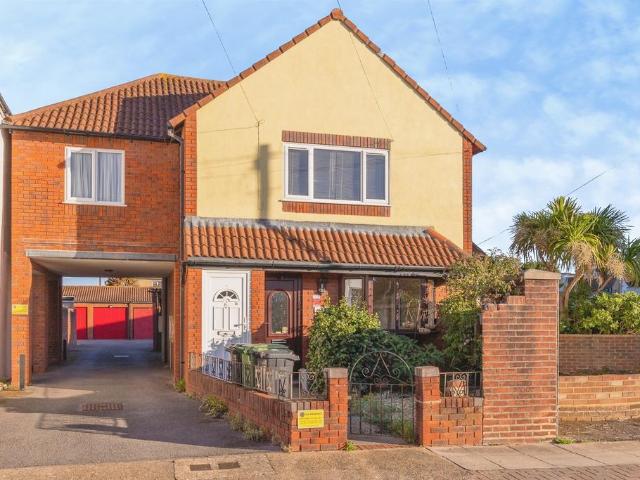 Flat for sale in Tipner, Portsmouth