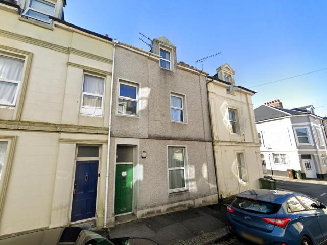 Flat for sale in Pennycomequick, Mount Wise