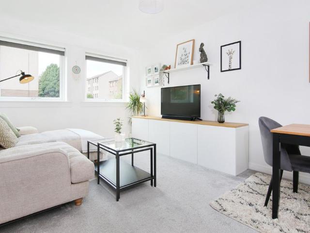Flat for sale in East Pilton, Scotland