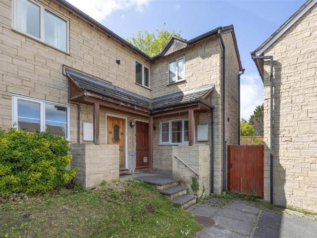 Flat for sale in Trowbridge