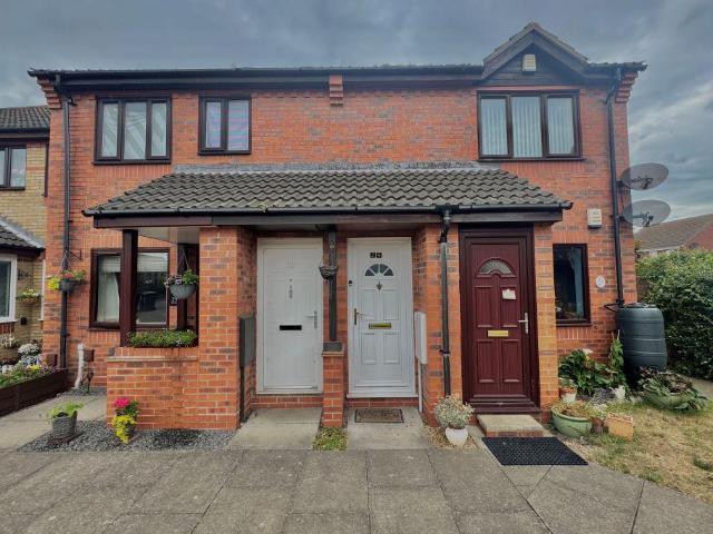 Flat for sale in Eastbridge, Suffolk