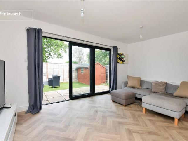 Flat for sale in The Wrythe, Greater London