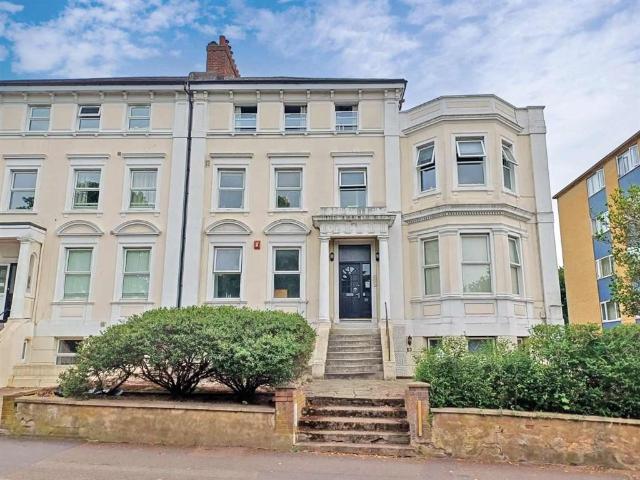 Flat for sale in Surbiton, Isle Of Man