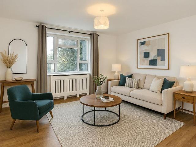 Flat for sale in St Paul's Cray, Greater London