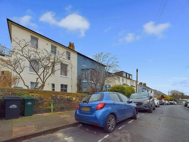 Flat for sale in Round Hill, Brighton & Hove