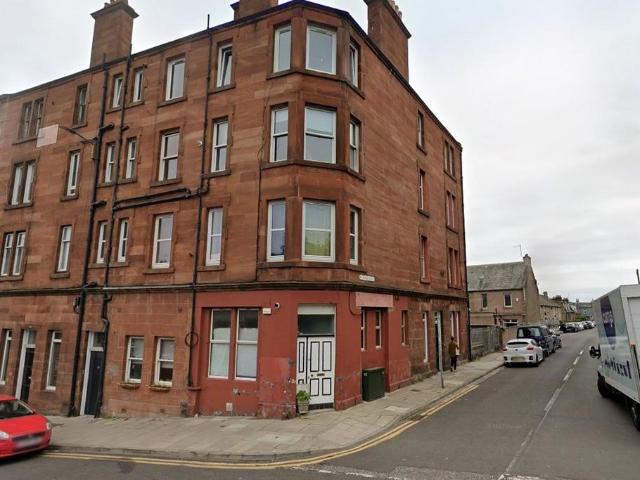 Flat for sale in Leith Links, Leith
