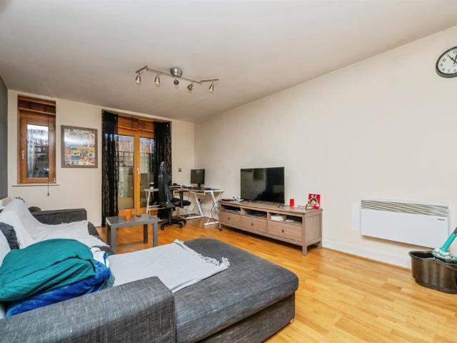 Flat for sale in Edgbaston, West Midlands