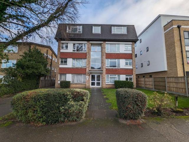 Flat for sale in Longlands, Halfway Street
