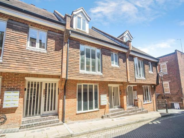 Flat for sale in The Close, Hampshire