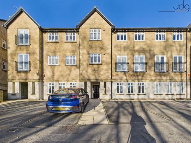 Flat for sale in Bulk, Lancaster
