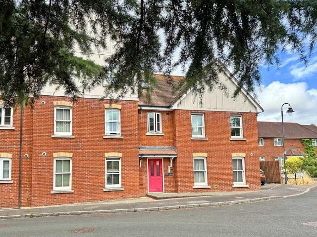 Flat for sale in St Leonards, Watergate