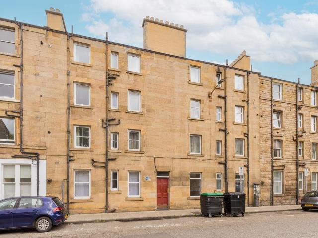 Flat for sale in Canonmills, Scotland