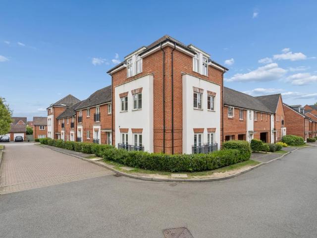 Flat for sale in Amersham, Buckinghamshire