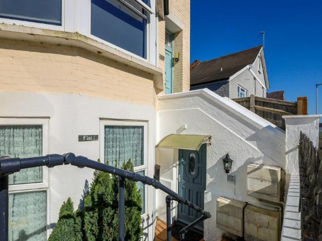 Flat for sale in Roselands, Eastbourne