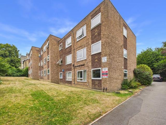 Flat for sale in Nether Edge, South Yorkshire