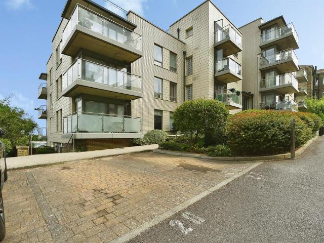 Flat for sale in Queen's Park, Brighton & Hove