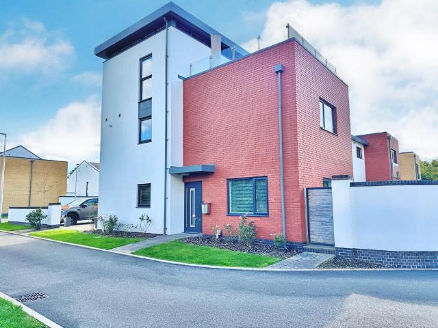 Flat for sale in Newcourt, Watergate