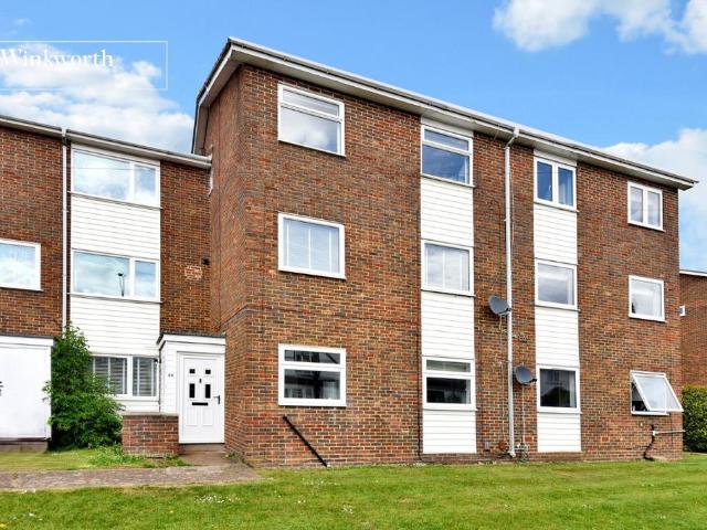 Flat for sale in Greater London