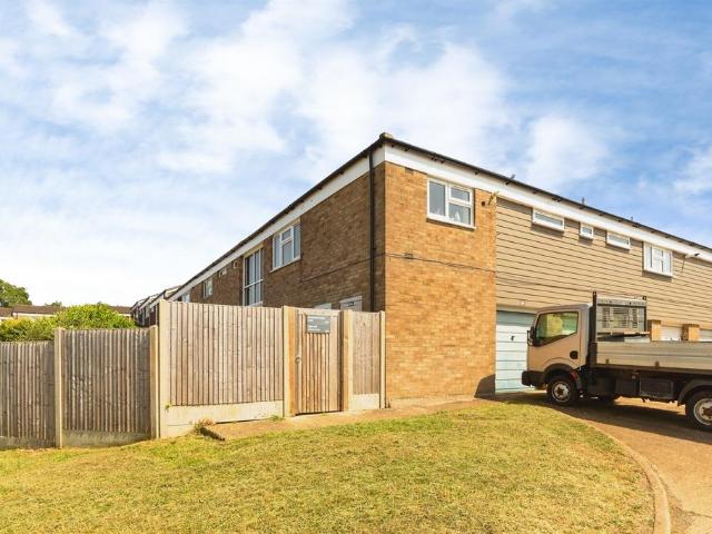 Flat for sale in Shephall, Hertfordshire