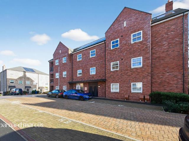 Flat for sale in Whetstone, Isle Of Man