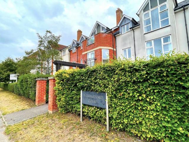 Flat for sale in Lymington, New Forest