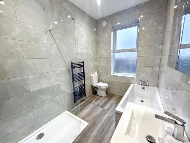 Flat for sale in Killingworth