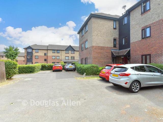 Flat for sale in Laindon, Isle Of Man