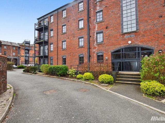 Flat for sale in Wilderspool, Warrington