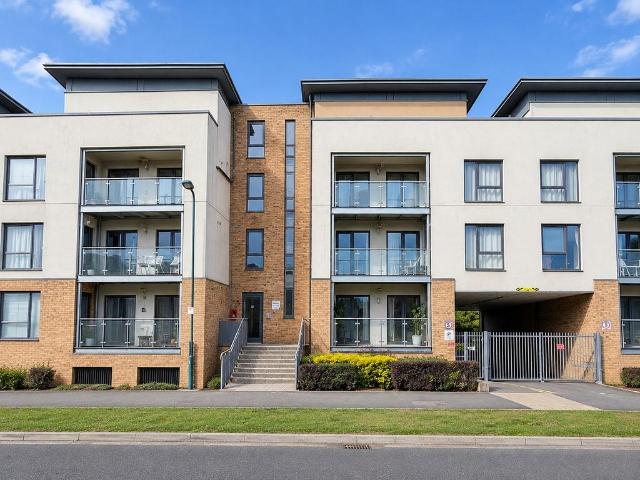 Flat for sale in Potters Way, Peterborough