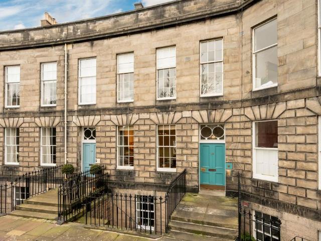 Flat for sale in Broughton, Scotland