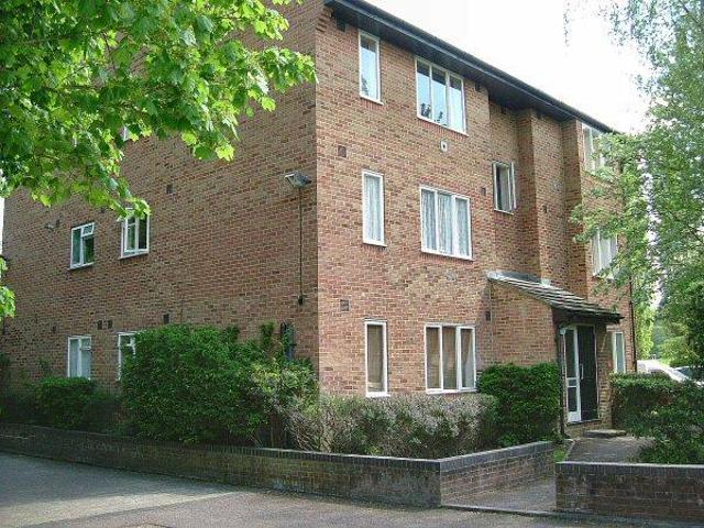Flat for sale in Putney Vale, Greater London