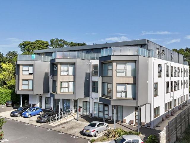 Flat for sale in Christchurch