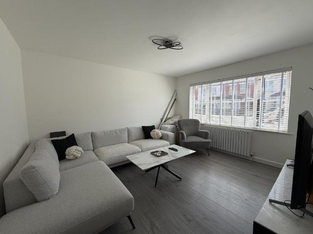 Flat for rent in Ponders End, Greater London
