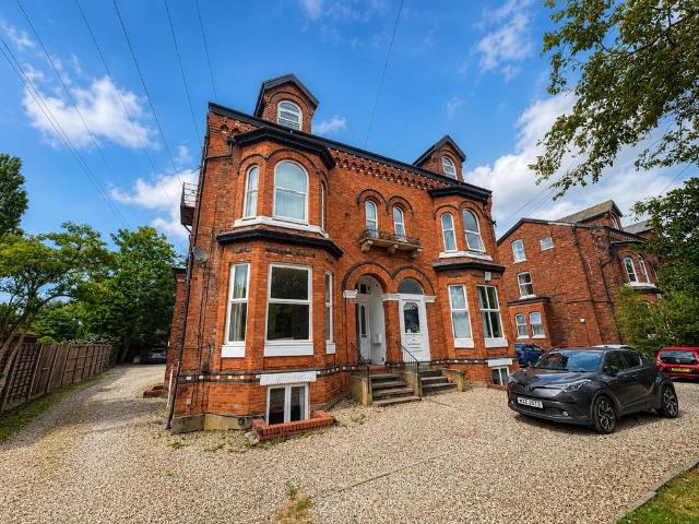 Flat for rent in Sale Moor, Trafford Park