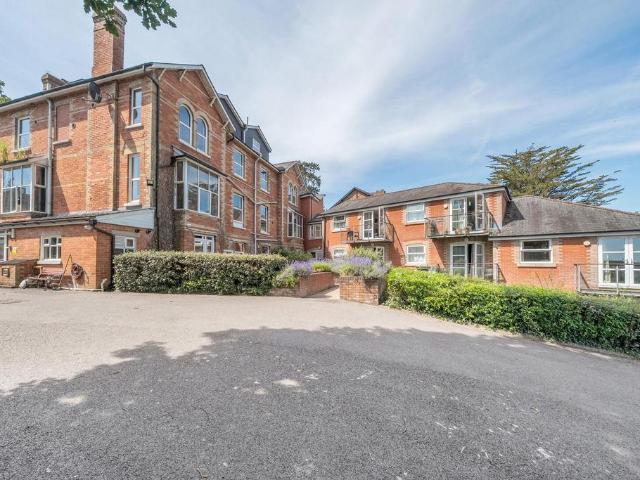Flat for rent in Newton St Cyres, Devon