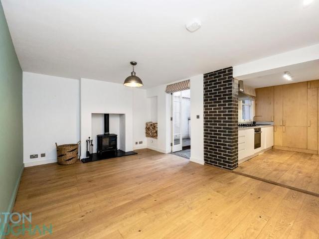 Flat for rent in Brunswick, Brighton & Hove