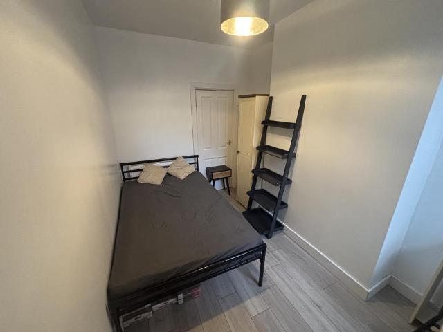 Flat for rent in Malin Bridge, Sheffield