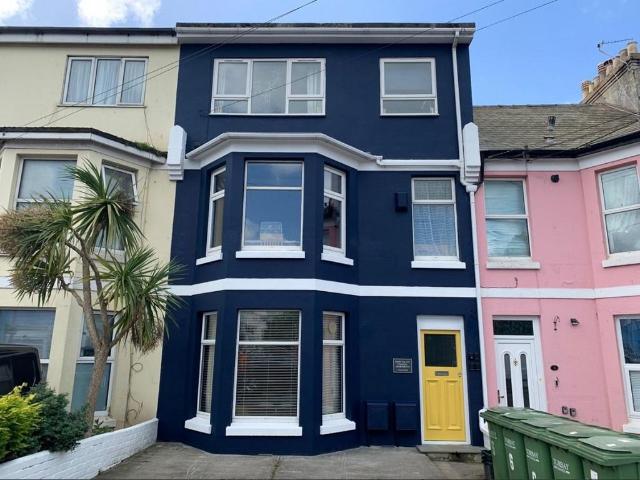 Flat for rent in Livermead