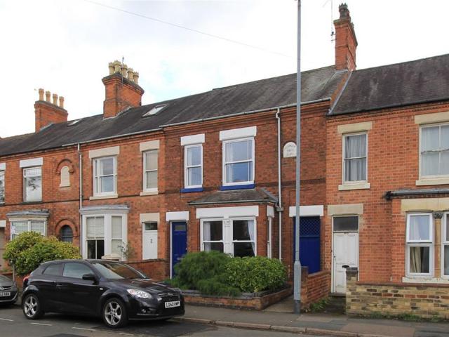 Flat for rent in Elmfield, Leicestershire