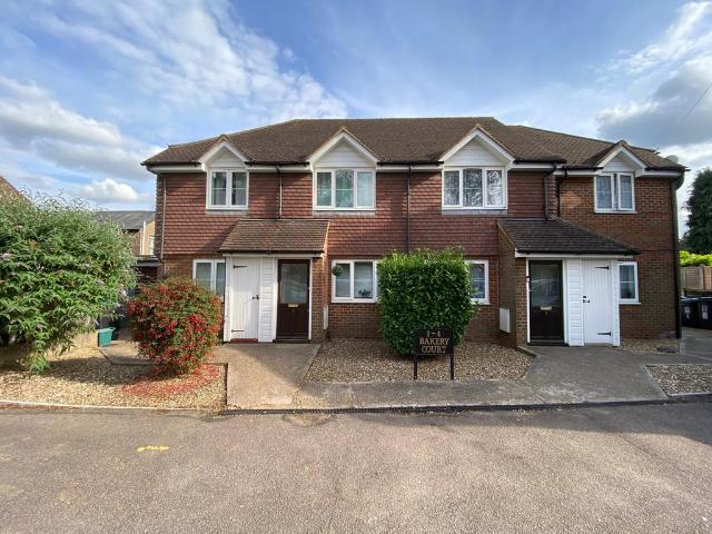 Flat for rent in Pouchen End, Hertfordshire