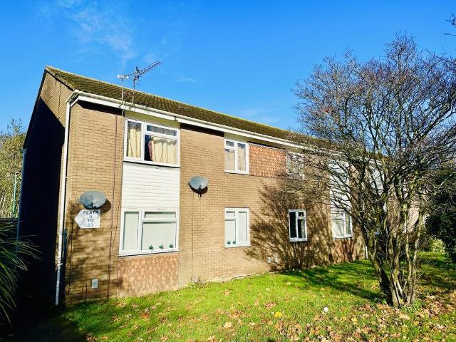 Flat for rent in Wallisdown, Bournemouth